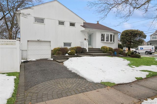 2644 Pine Court, North Bellmore, NY 11710