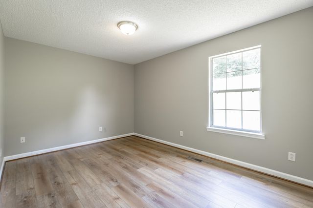 6894 Hillside Bend Trail, Harrison, TN 37341