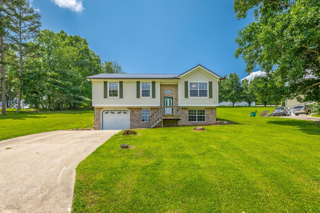 6894 Hillside Bend Trail, Harrison, TN 37341