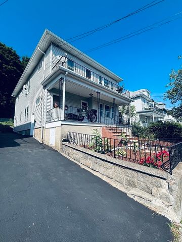 207 Gladstone St, Boston, MA 02128