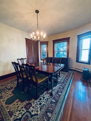 207 Gladstone St, Boston, MA 02128