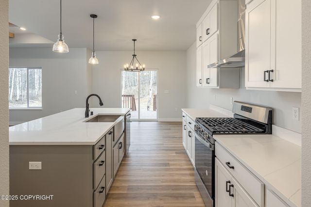 L6 B1 E Heartland Loop, Palmer, AK 99645