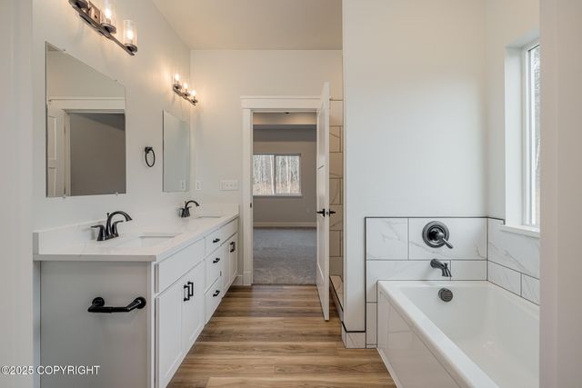 L6 B1 E Heartland Loop, Palmer, AK 99645