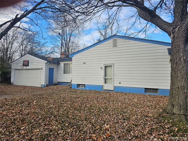 3601 Twilight Drive, Flint, MI 48506