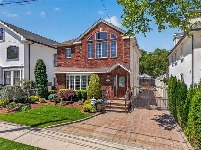 162-11 12th Road, Whitestone, NY 11357