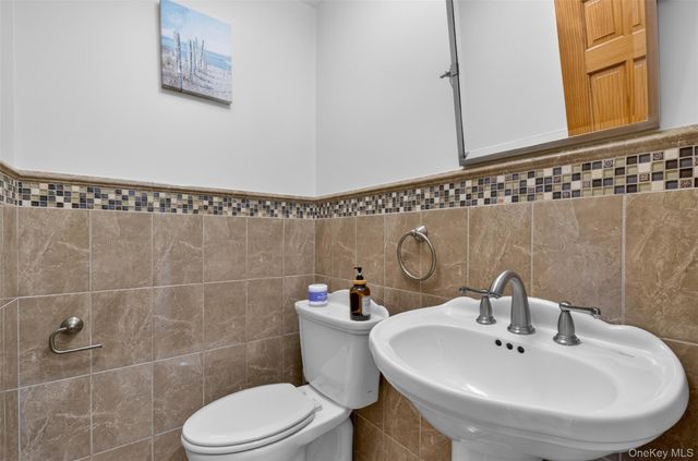 162-11 12th Road, Whitestone, NY 11357
