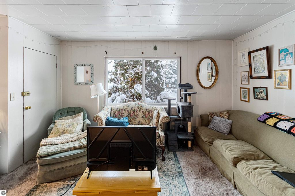 Image 13 of property listing at 1638-1640 S Garfield Avenue, Traverse City, MI 49686