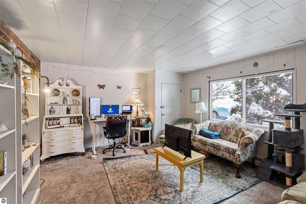 Image 19 of property listing at 1638-1640 S Garfield Avenue, Traverse City, MI 49686