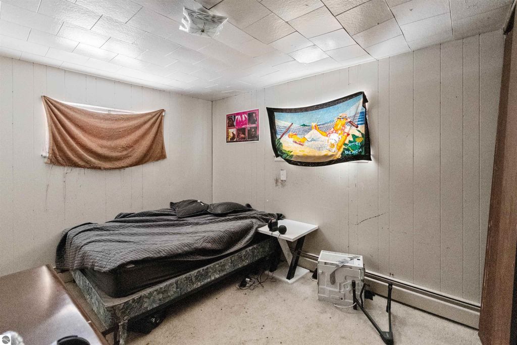 Image 21 of property listing at 1638-1640 S Garfield Avenue, Traverse City, MI 49686