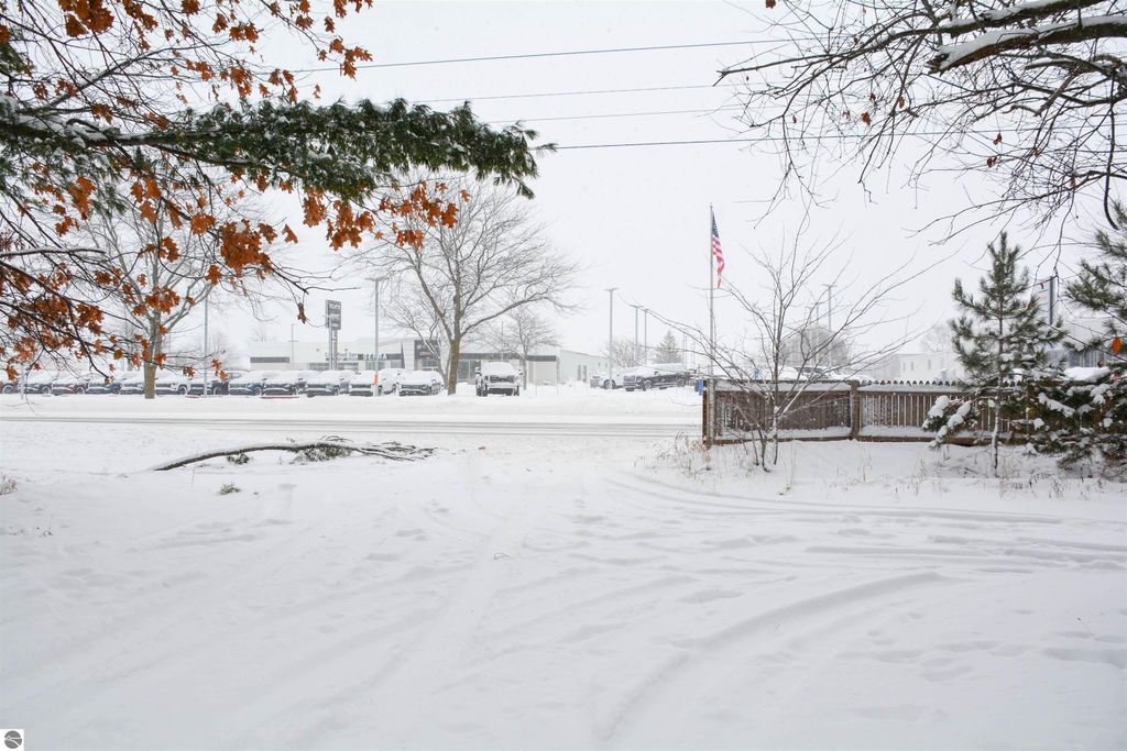 Image 26 of property listing at 1638-1640 S Garfield Avenue, Traverse City, MI 49686