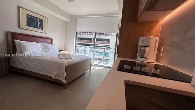 11 NE 6th St 902, Miami, FL 33132