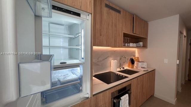 11 NE 6th St 902, Miami, FL 33132