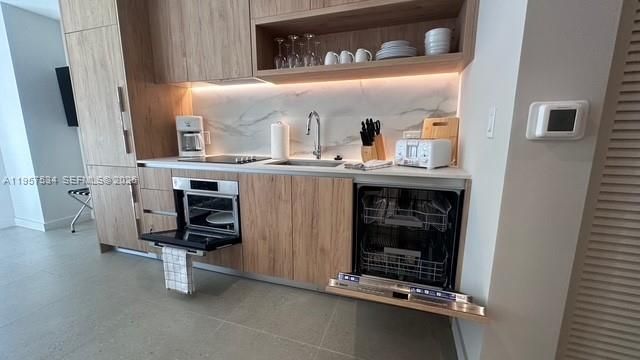 11 NE 6th St 902, Miami, FL 33132