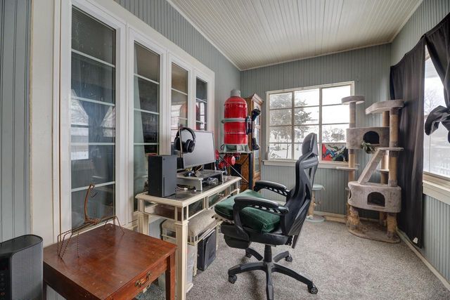 1518 Laurel Avenue, Janesville, WI 53548