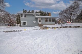 1518 Laurel Avenue, Janesville, WI 53548