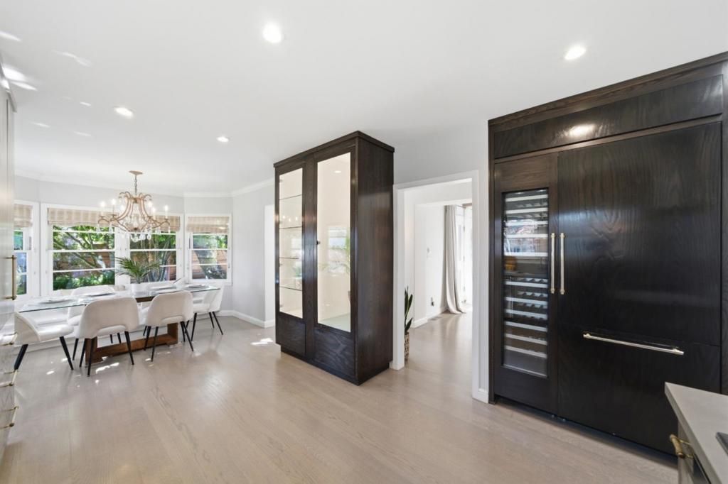 Image 19 of property listing at 30 Mission Drive, San Mateo, CA 94402