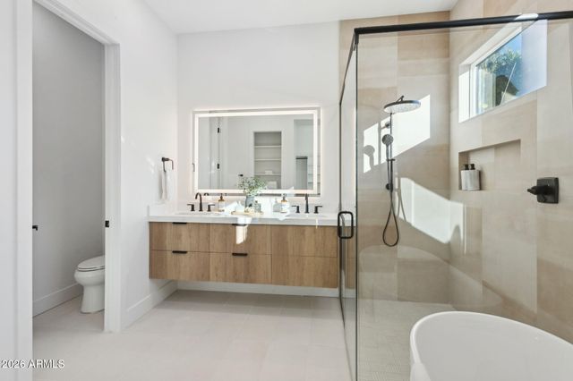 5335 E KELTON Lane, Scottsdale, AZ 85254