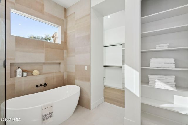 5335 E KELTON Lane, Scottsdale, AZ 85254