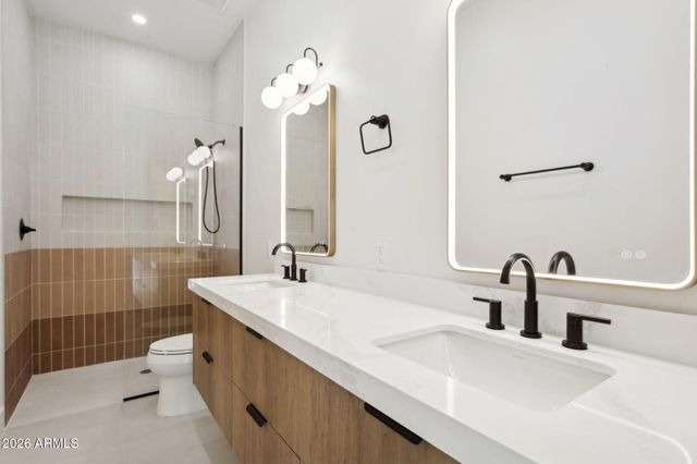 5335 E KELTON Lane, Scottsdale, AZ 85254