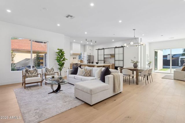 5335 E KELTON Lane, Scottsdale, AZ 85254