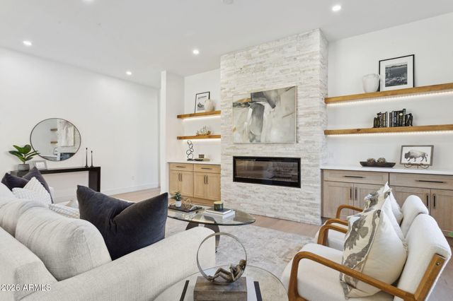 5335 E KELTON Lane, Scottsdale, AZ 85254