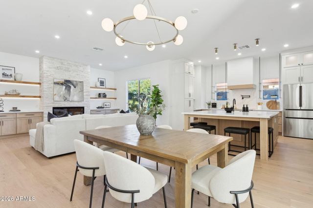 5335 E KELTON Lane, Scottsdale, AZ 85254