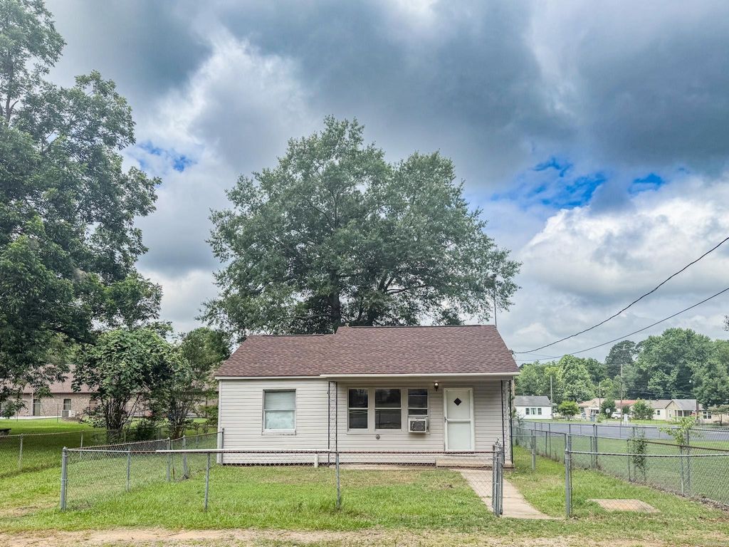 1514 Jefferson Street, Malvern, AR 72104