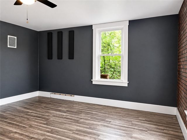 416 10th Avenue, New Brighton, PA 15066