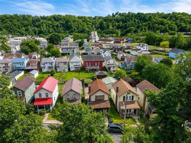 416 10th Avenue, New Brighton, PA 15066