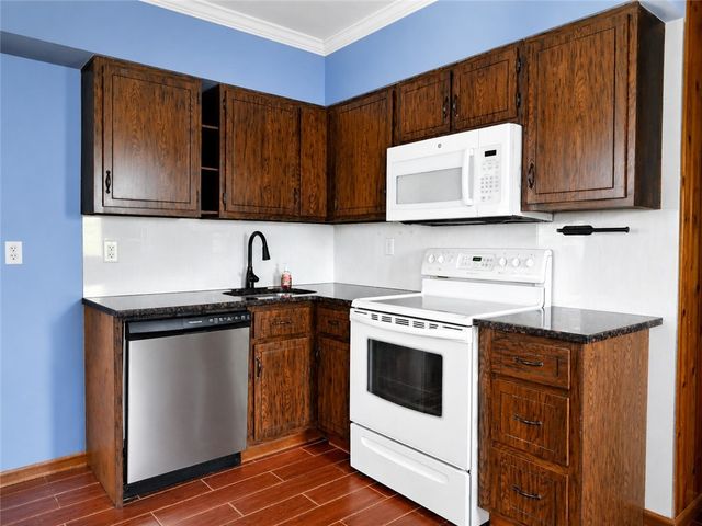 416 10th Avenue, New Brighton, PA 15066