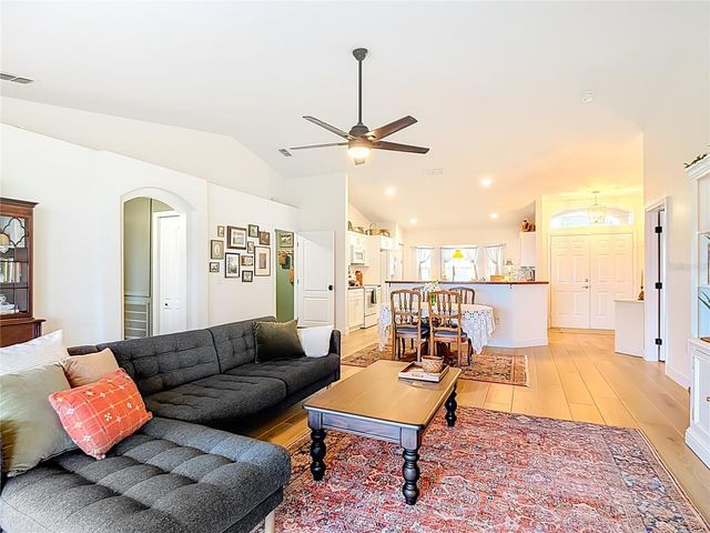 8195 WESTMONT TERRACE DRIVE, Lakeland, FL 33810