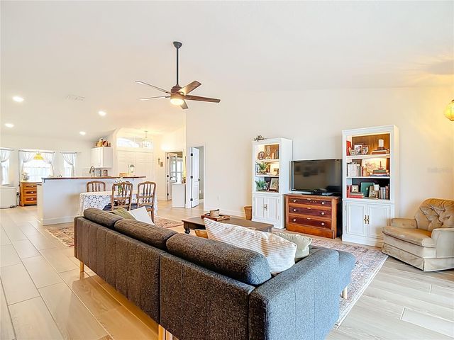 8195 WESTMONT TERRACE DRIVE, Lakeland, FL 33810