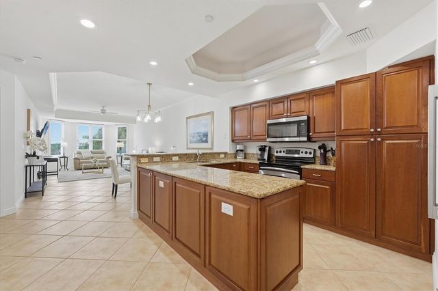 8111 LAKEWOOD MAIN STREET 306, Lakewood Ranch, FL 34202