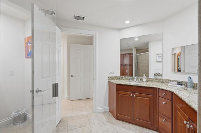 8111 LAKEWOOD MAIN STREET 306, Lakewood Ranch, FL 34202
