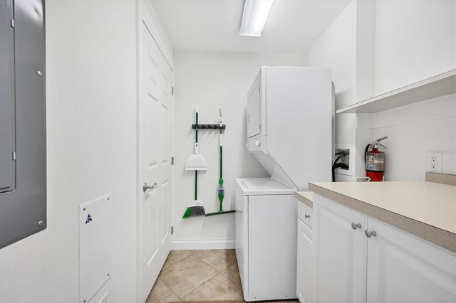 8111 LAKEWOOD MAIN STREET 306, Lakewood Ranch, FL 34202
