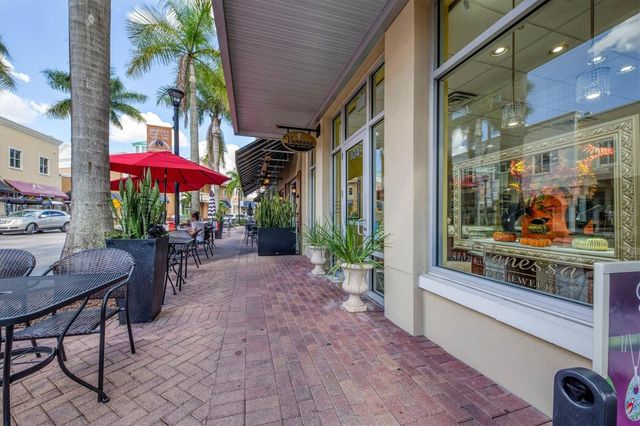 8111 LAKEWOOD MAIN STREET 306, Lakewood Ranch, FL 34202