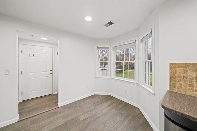 24 Pelican Dr 24, Walpole, MA 02081