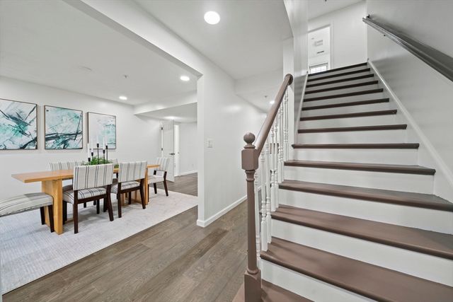 24 Pelican Dr 24, Walpole, MA 02081