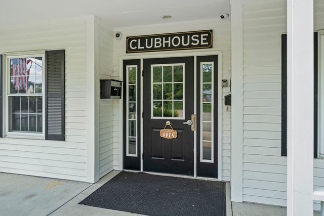 24 Pelican Dr 24, Walpole, MA 02081