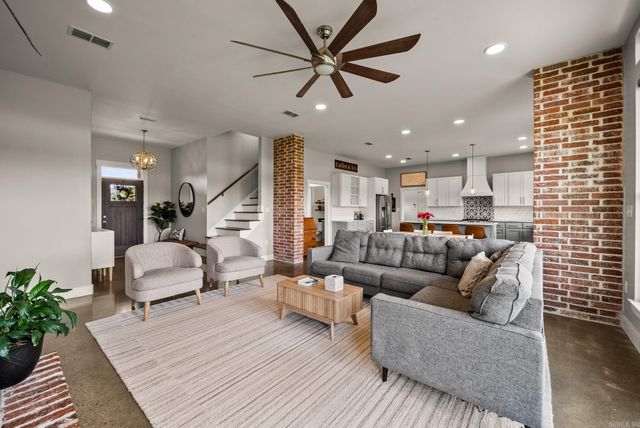 44 Cessna Avenue, Greenbrier, AR 72058