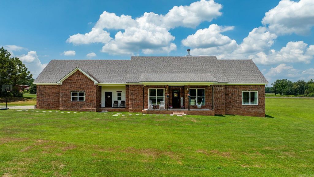 44 Cessna Avenue, Greenbrier, AR 72058