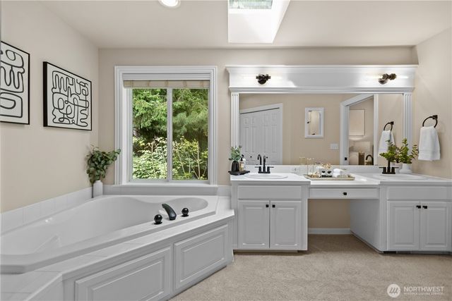 3910 225th Court NE, Redmond, WA 98053