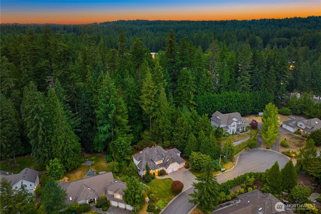 3910 225th Court NE, Redmond, WA 98053