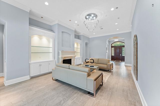 17214 Lakeway Park, Tomball, TX 77375