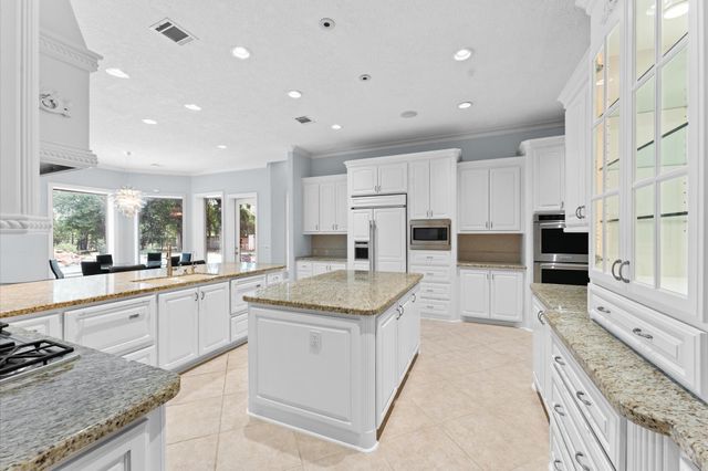 17214 Lakeway Park, Tomball, TX 77375