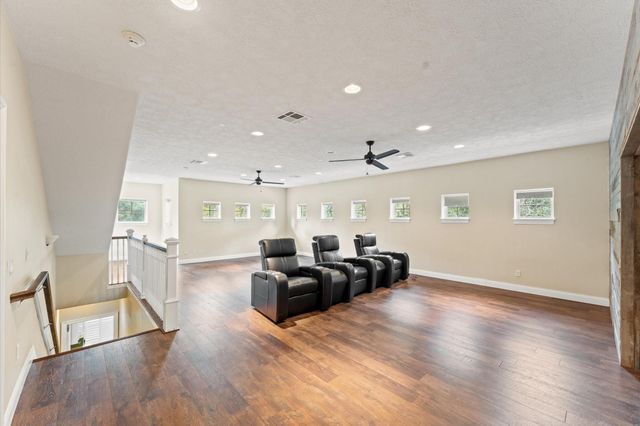 17214 Lakeway Park, Tomball, TX 77375