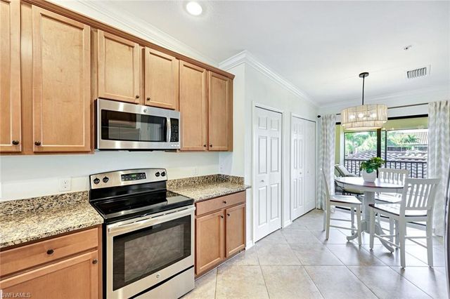 9509 Avellino WAY 1822, Naples, FL 34113