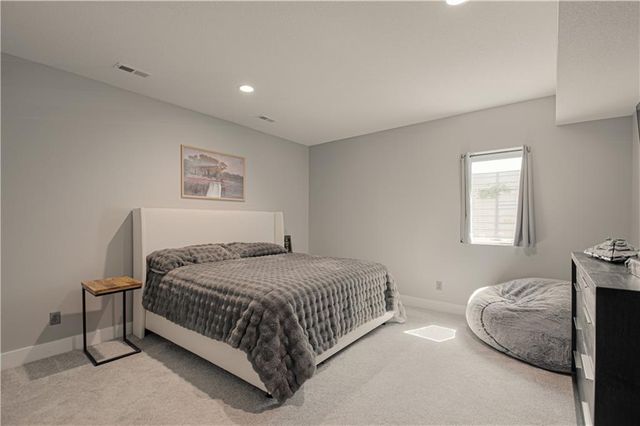 2002 Foxtail Point, Kearney, MO 64060