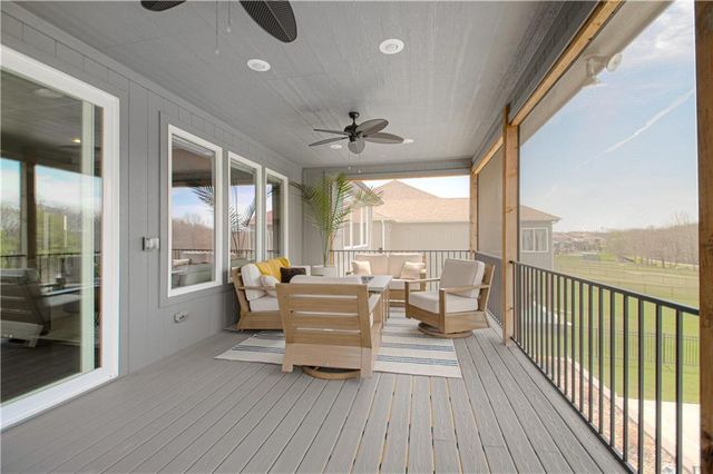 2002 Foxtail Point, Kearney, MO 64060