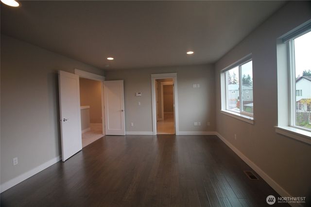 8232 37th Place NE, Marysville, WA 98270